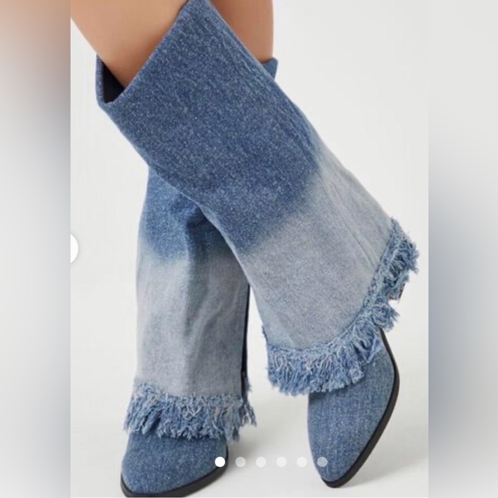 FOREVER 21 BLUE Denim FOLDOVER boots; SIZE 8, mid-calf, mid-height heel;side zip